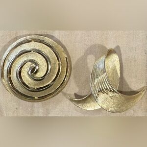 Two Vintage 1950’s Crown Trifari Gold Tone Brooches